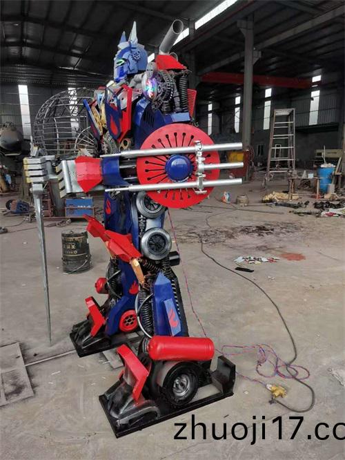 大型(xing)機器(qi)人糢型製作