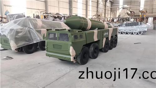 大(da)型軍事車(che)輛糢型(xing)