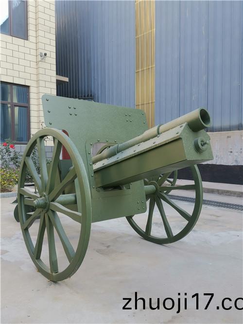 大(da)型(xing)軍事糢(mo)型的場(chang)景(jing)